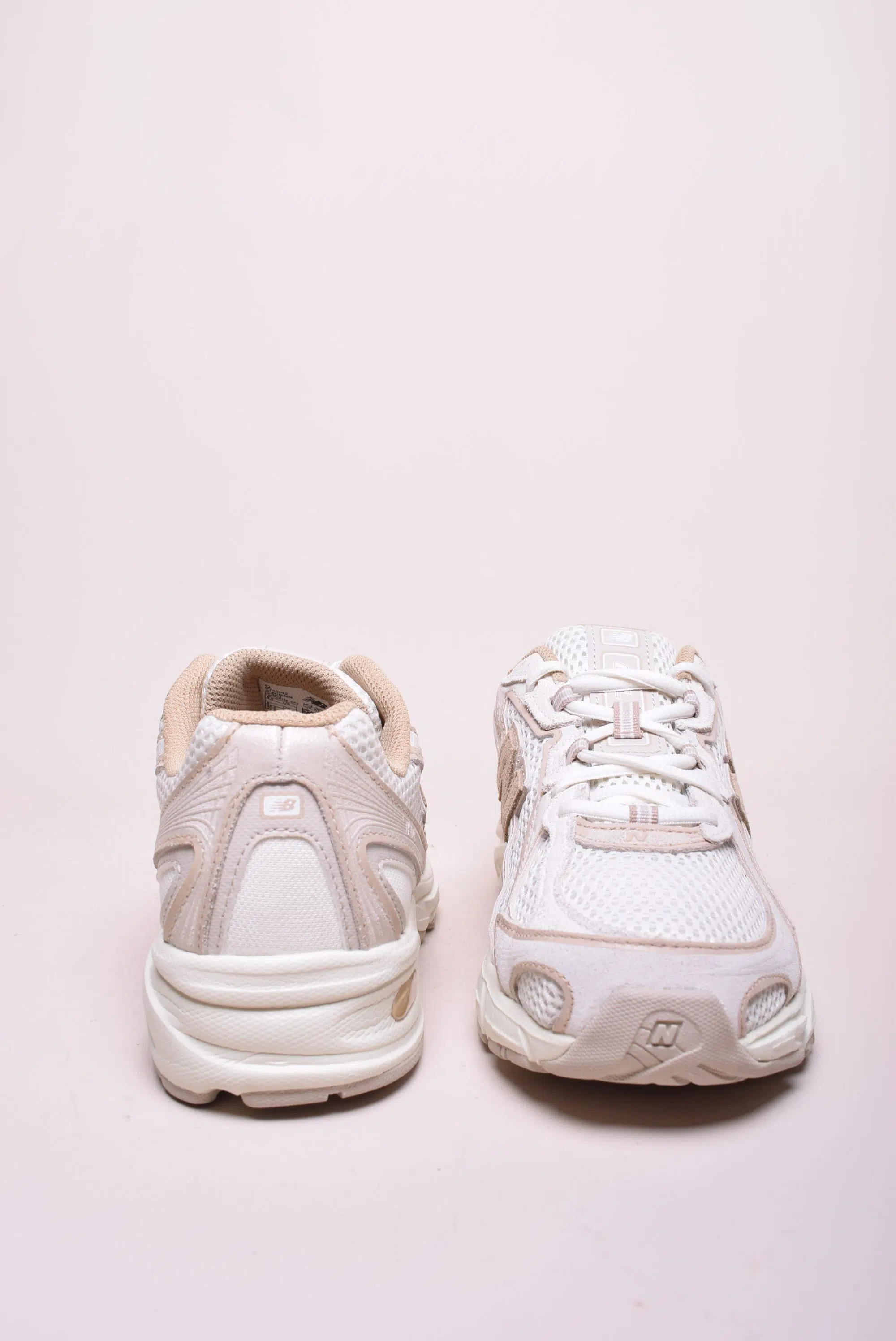 Sneakers unisex 740 [2]