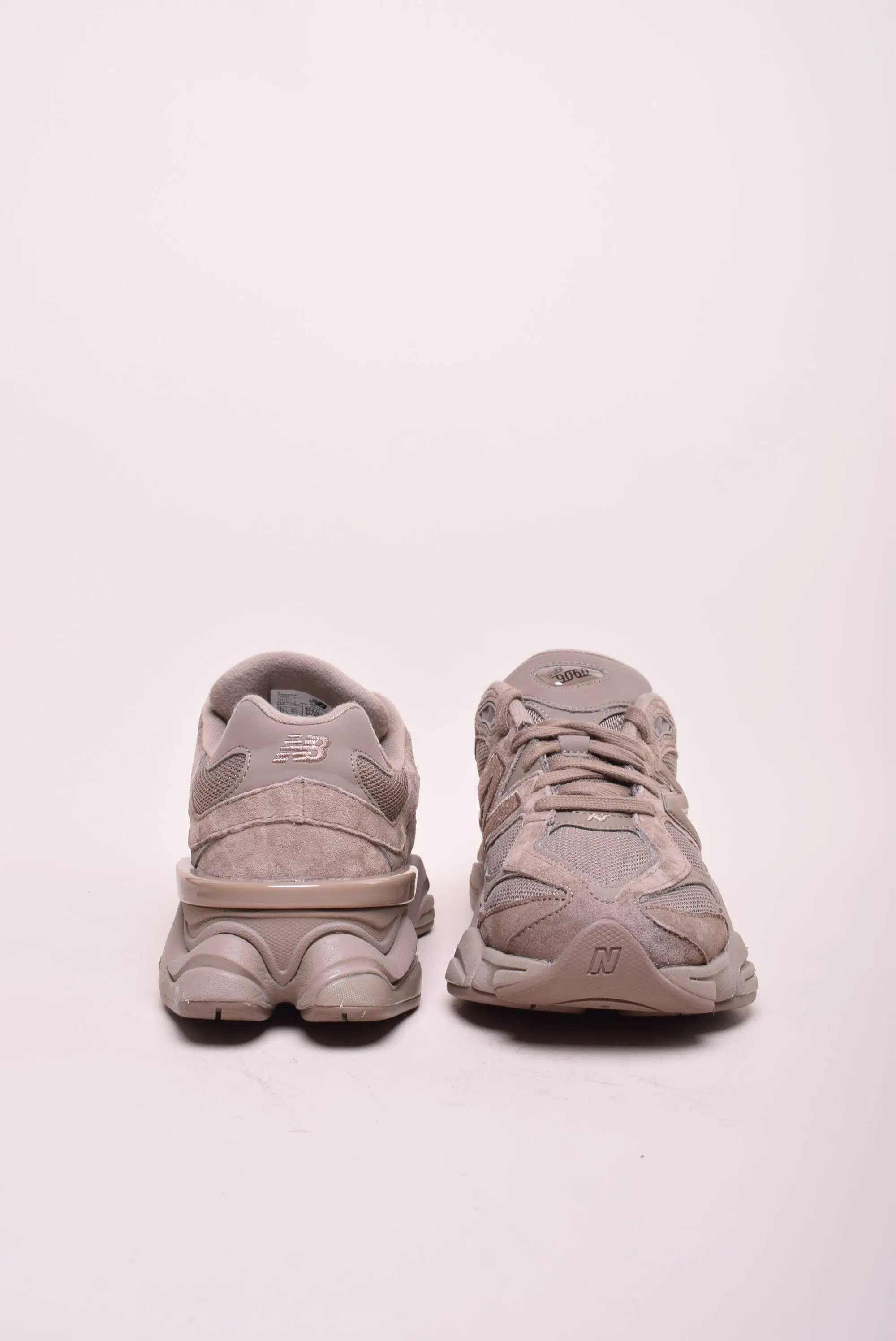 Sneakers barbati 9060 [2]