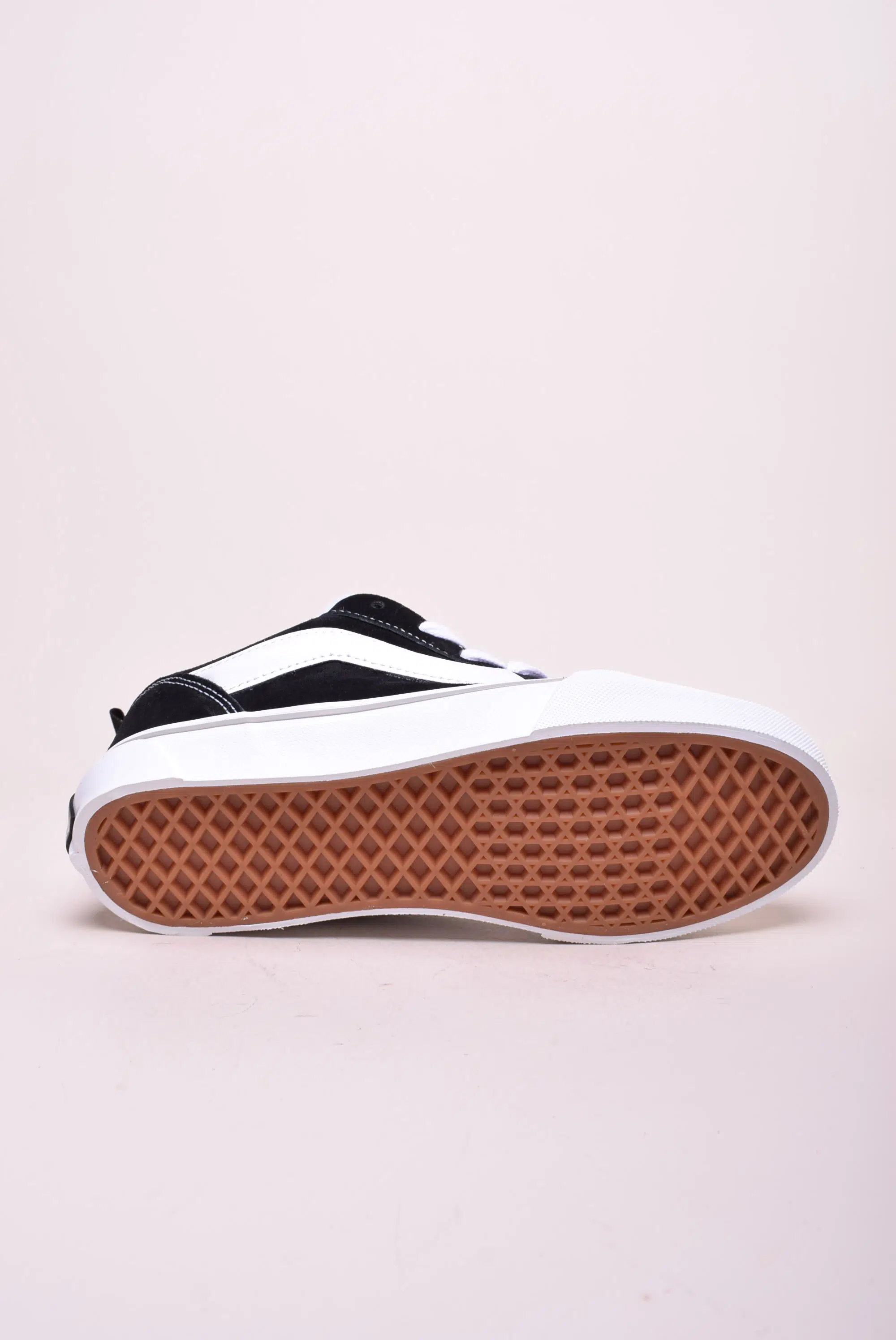 Sneakers unisex Knu Skool [1]