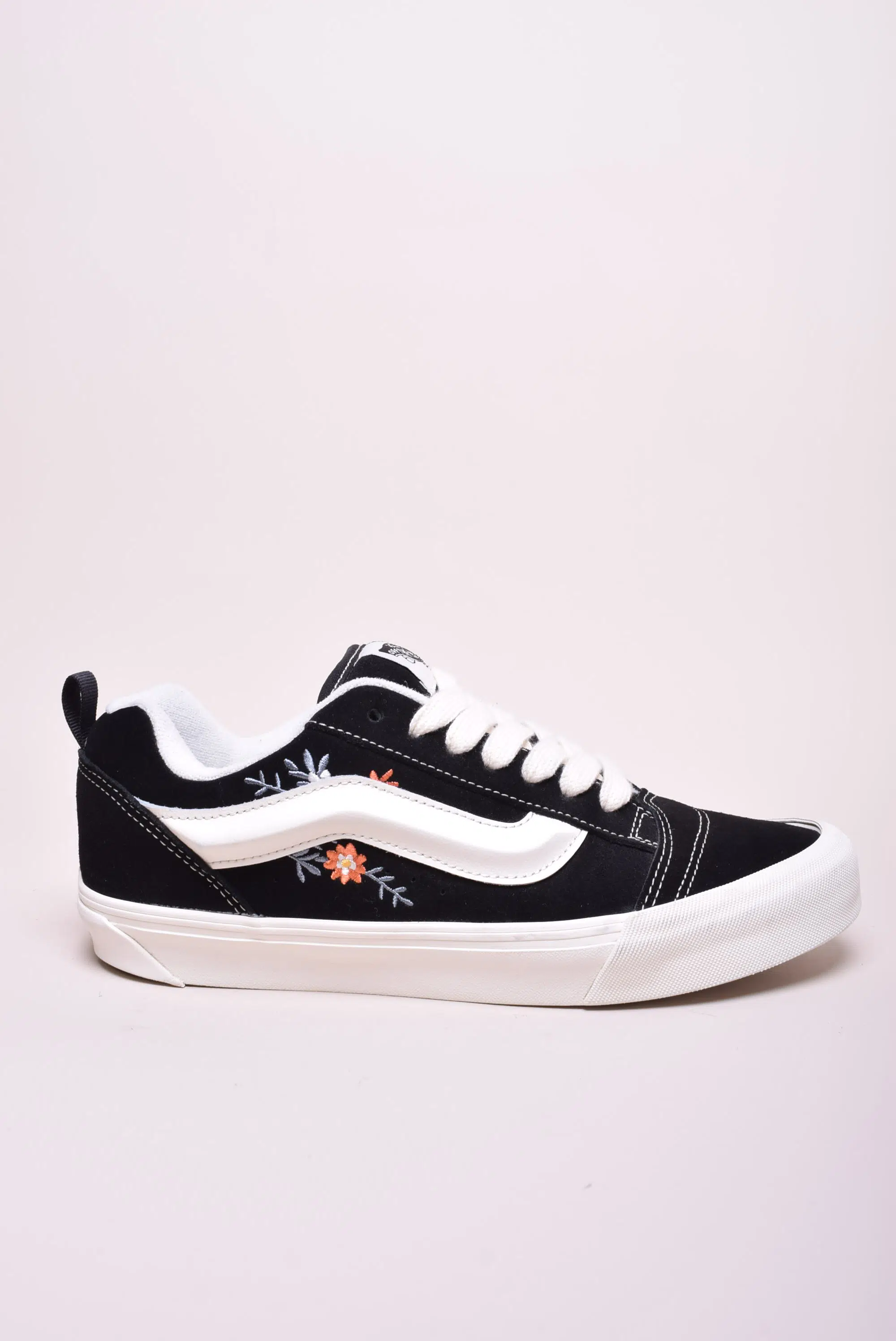 Sneakers unisex Knu Skool [0]