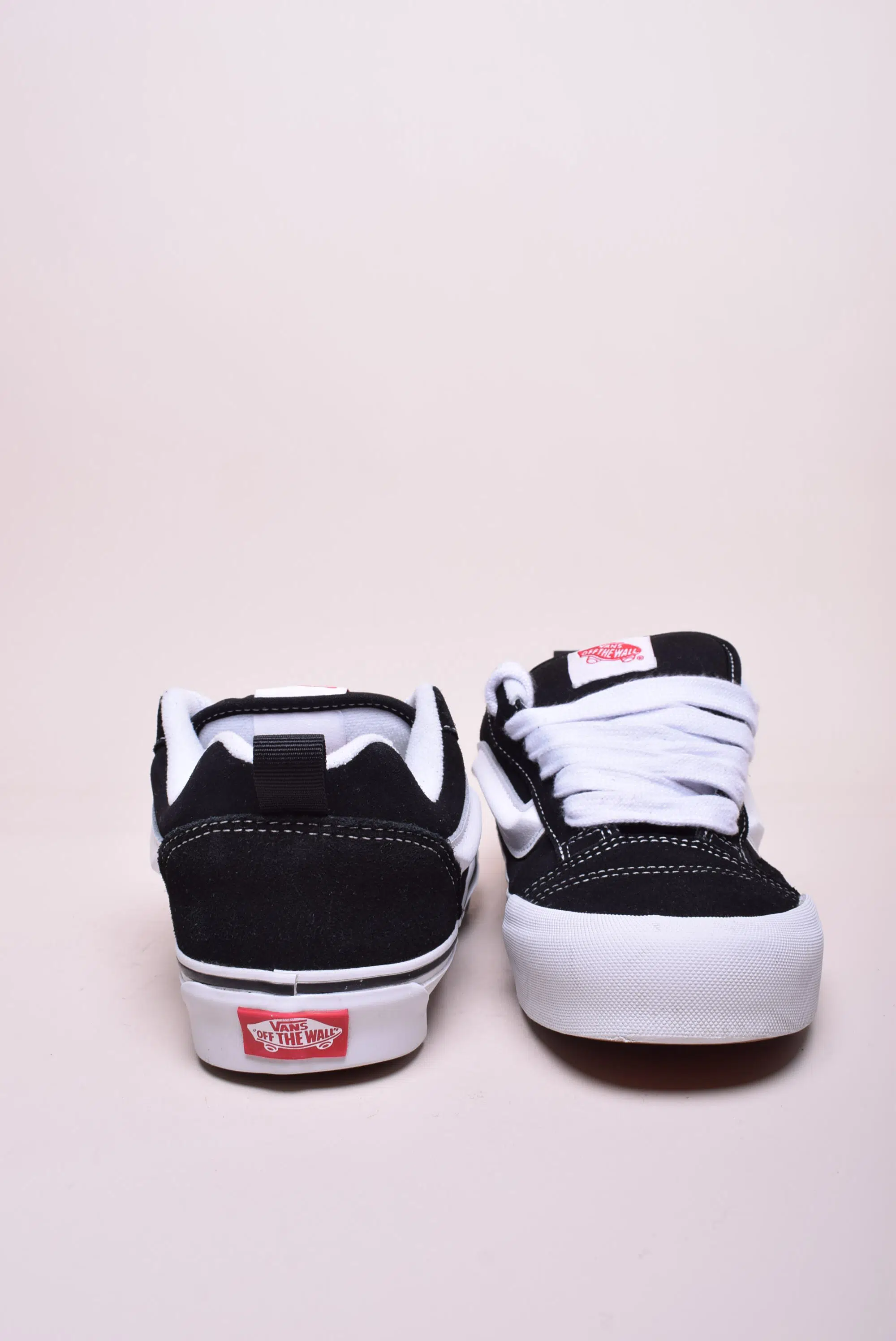Sneakers unisex Knu Skool [2]