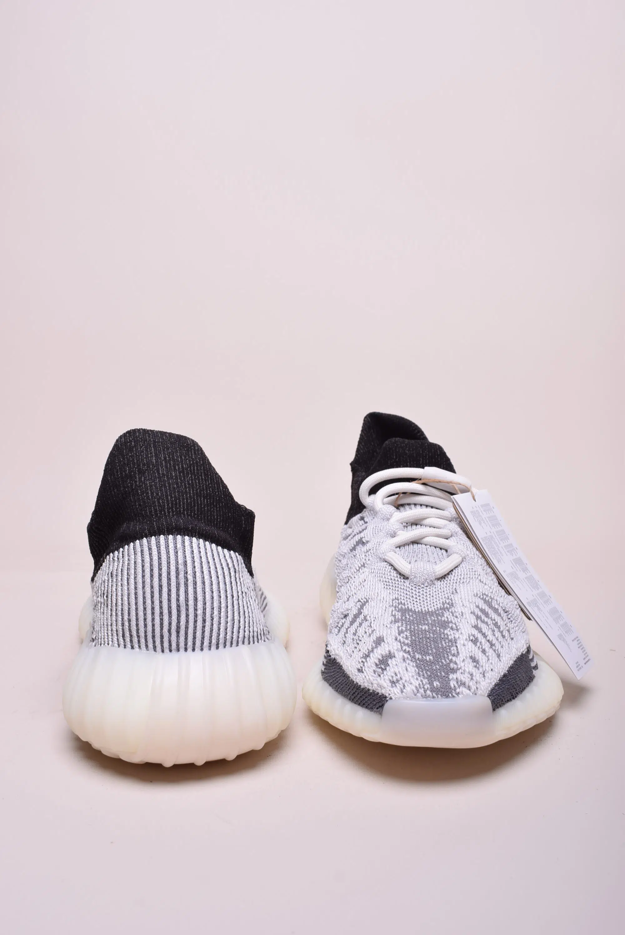 Sneakers unisex YZY 350V2 CMPCT [2]