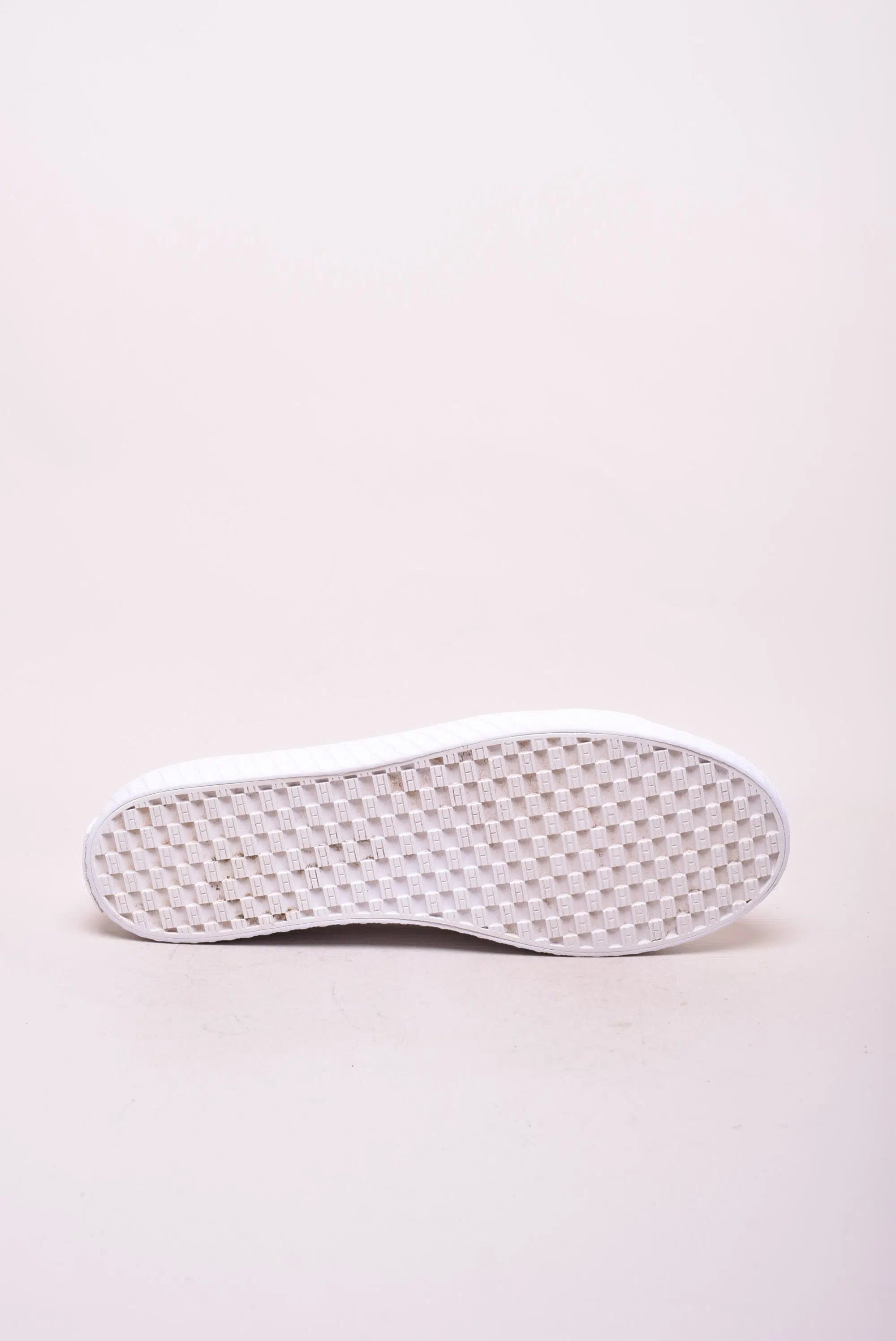 Tenisi dama cu platforma  [1]