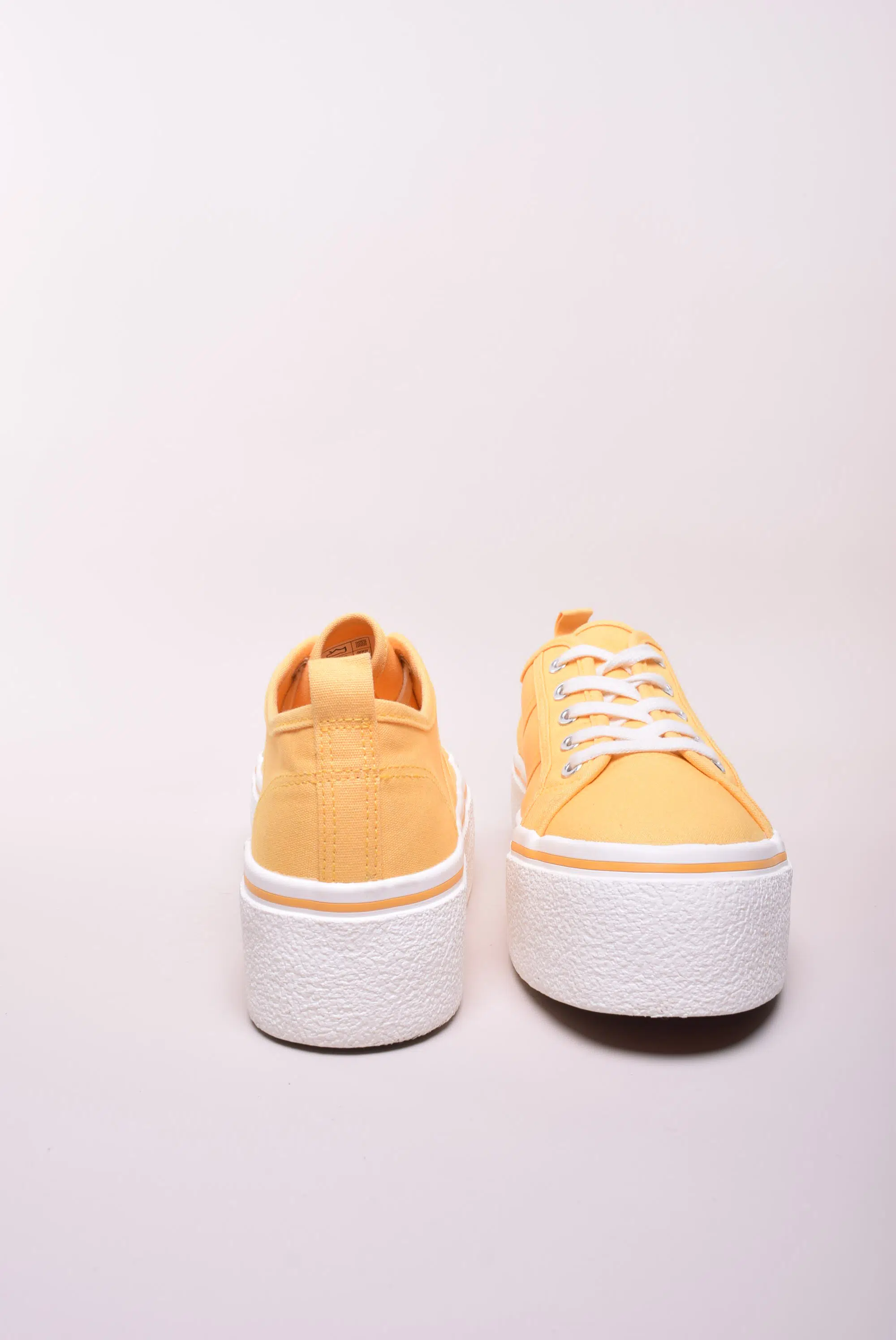 Tenisi dama cu platforma  [2]