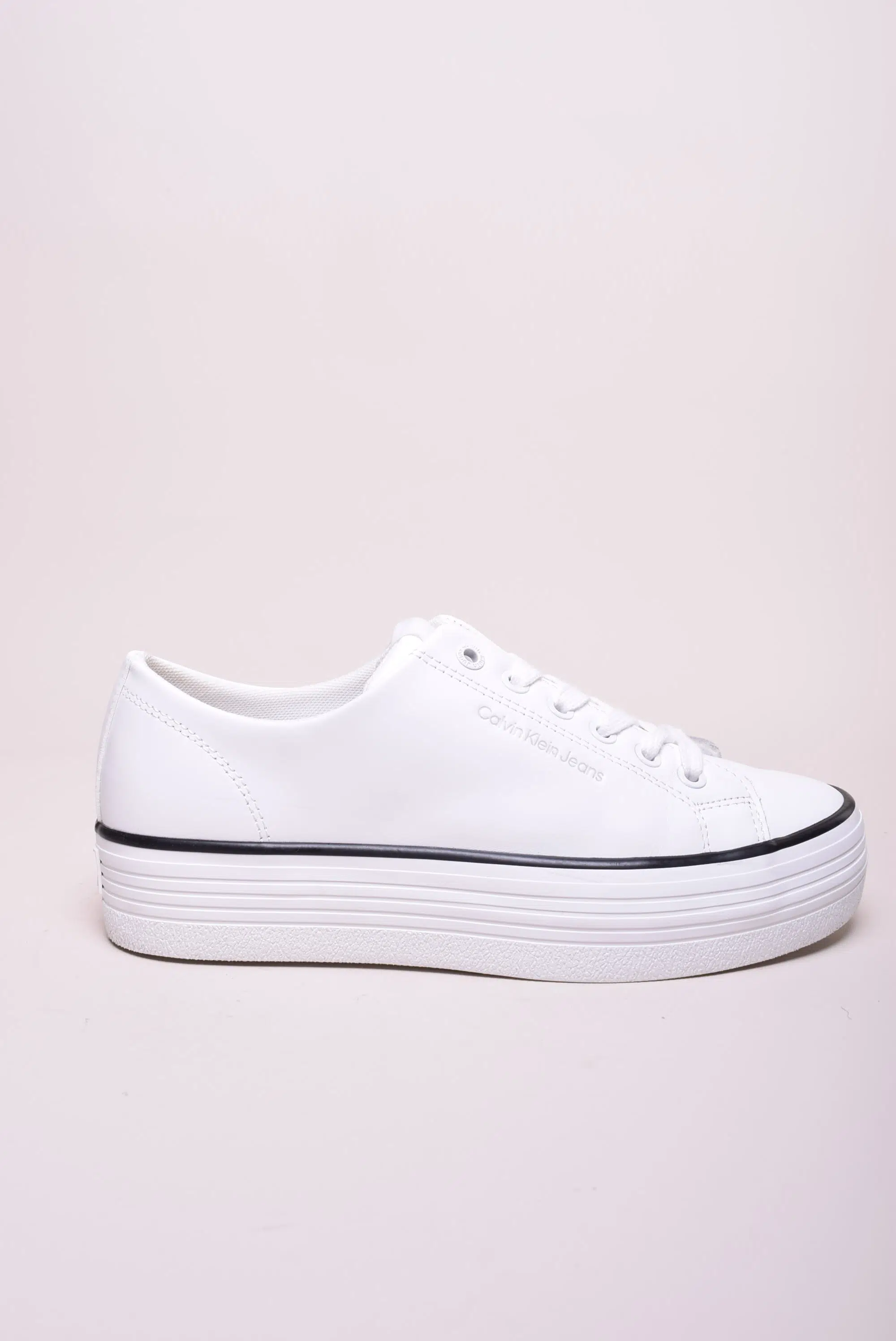 Tenisi dama cu platforma 