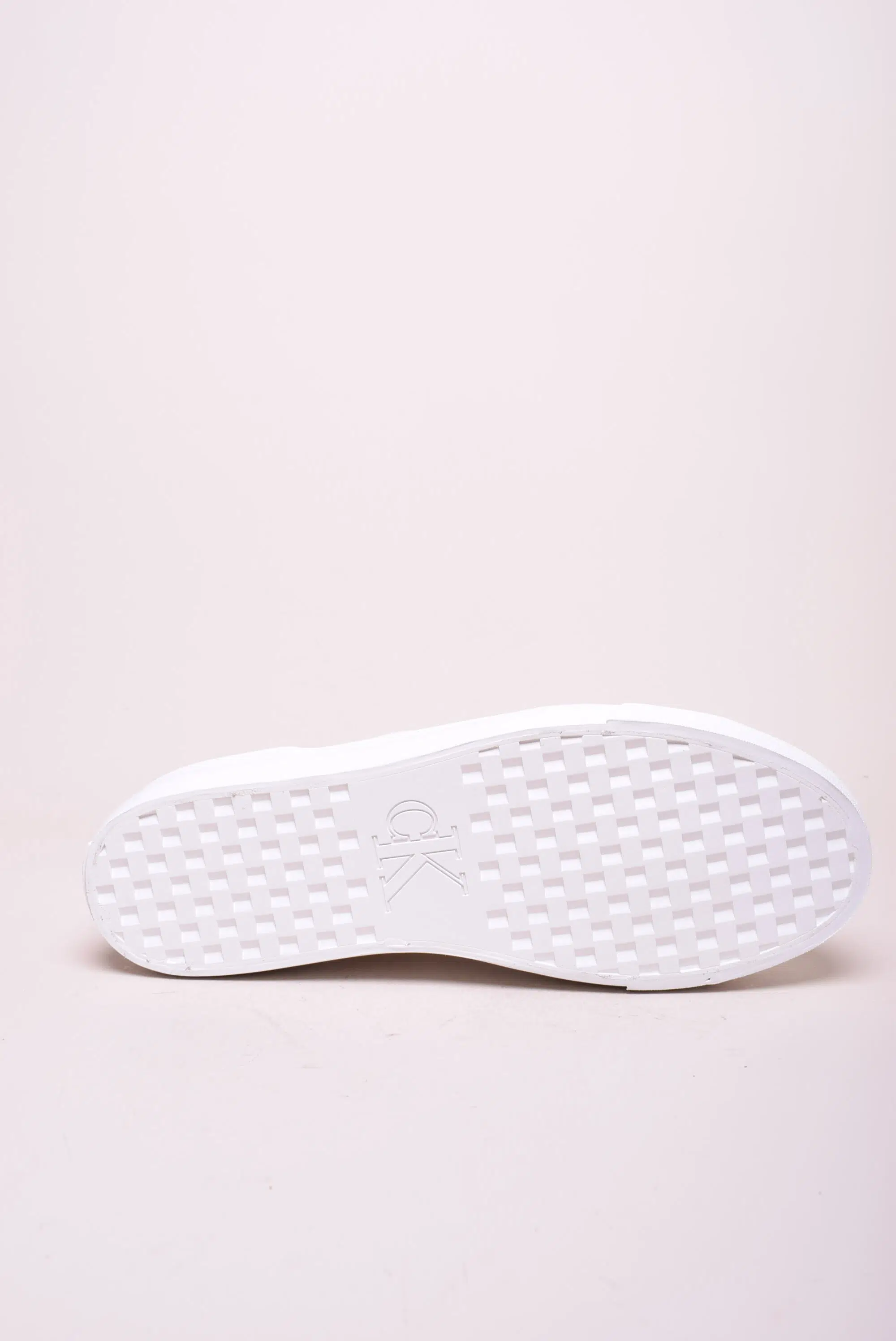 Tenisi dama cu platforma  [1]