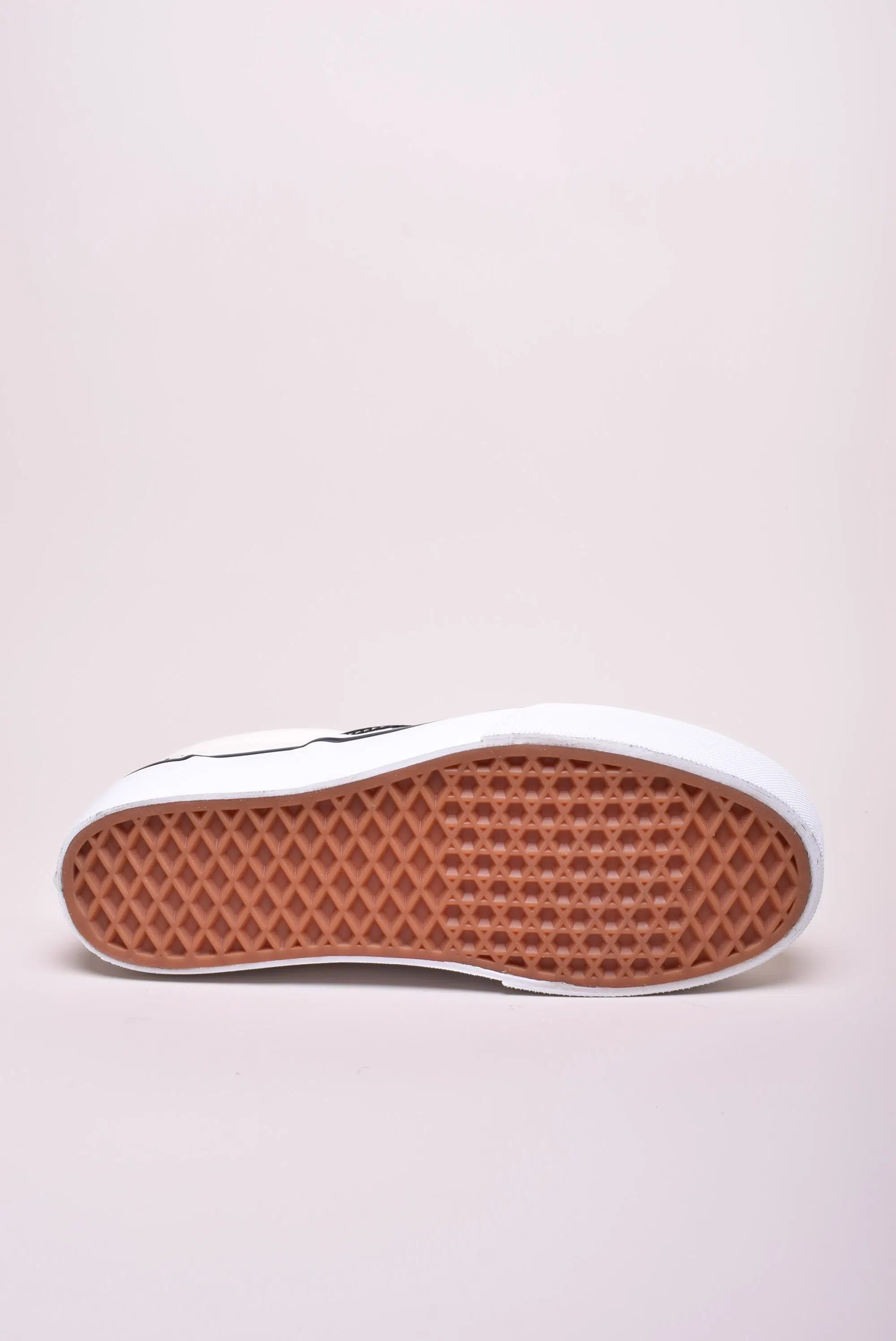 Tenisi dama cu platforma Classic Slip-On [1]