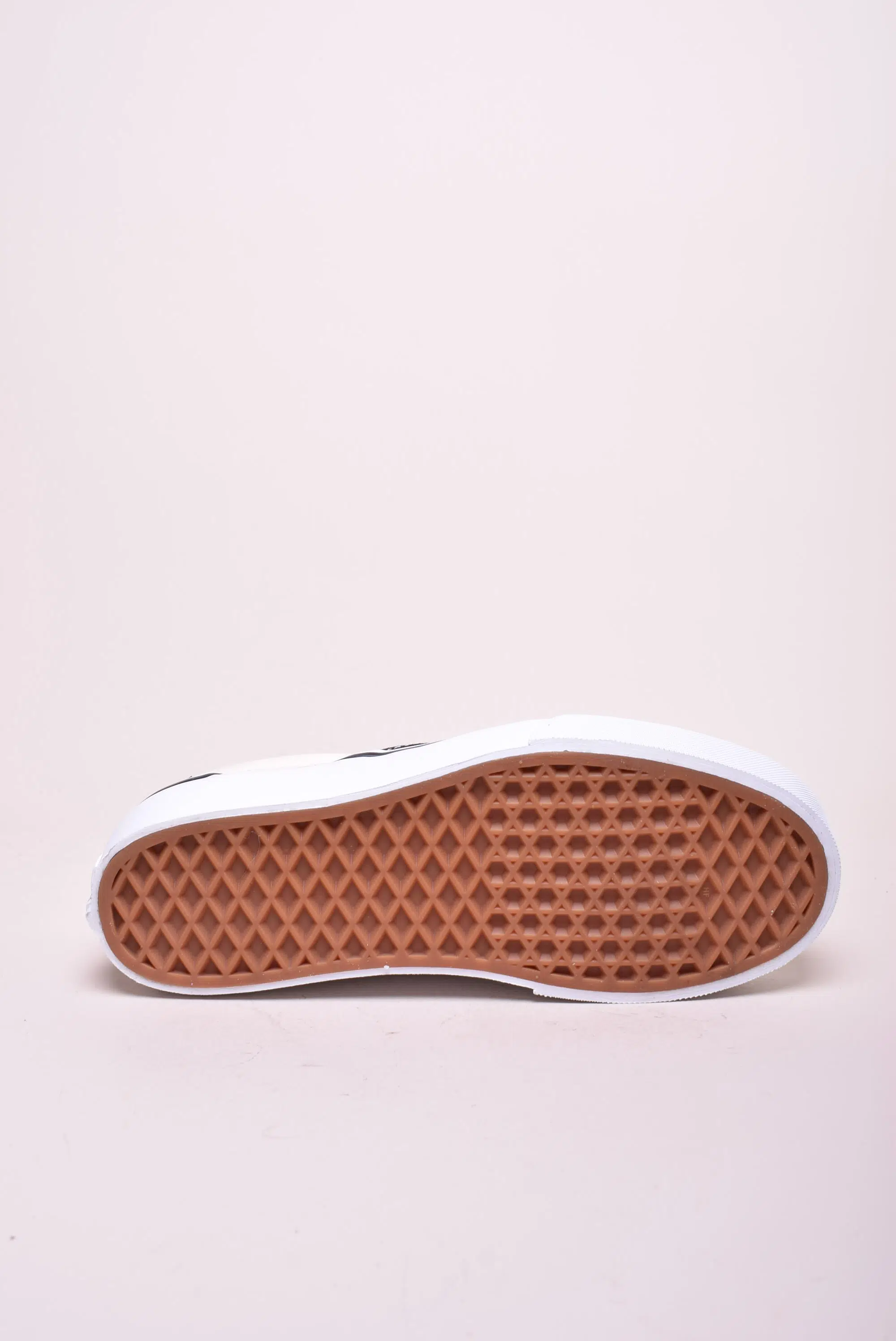 Tenisi dama cu platforma Classic Slip-On P [1]