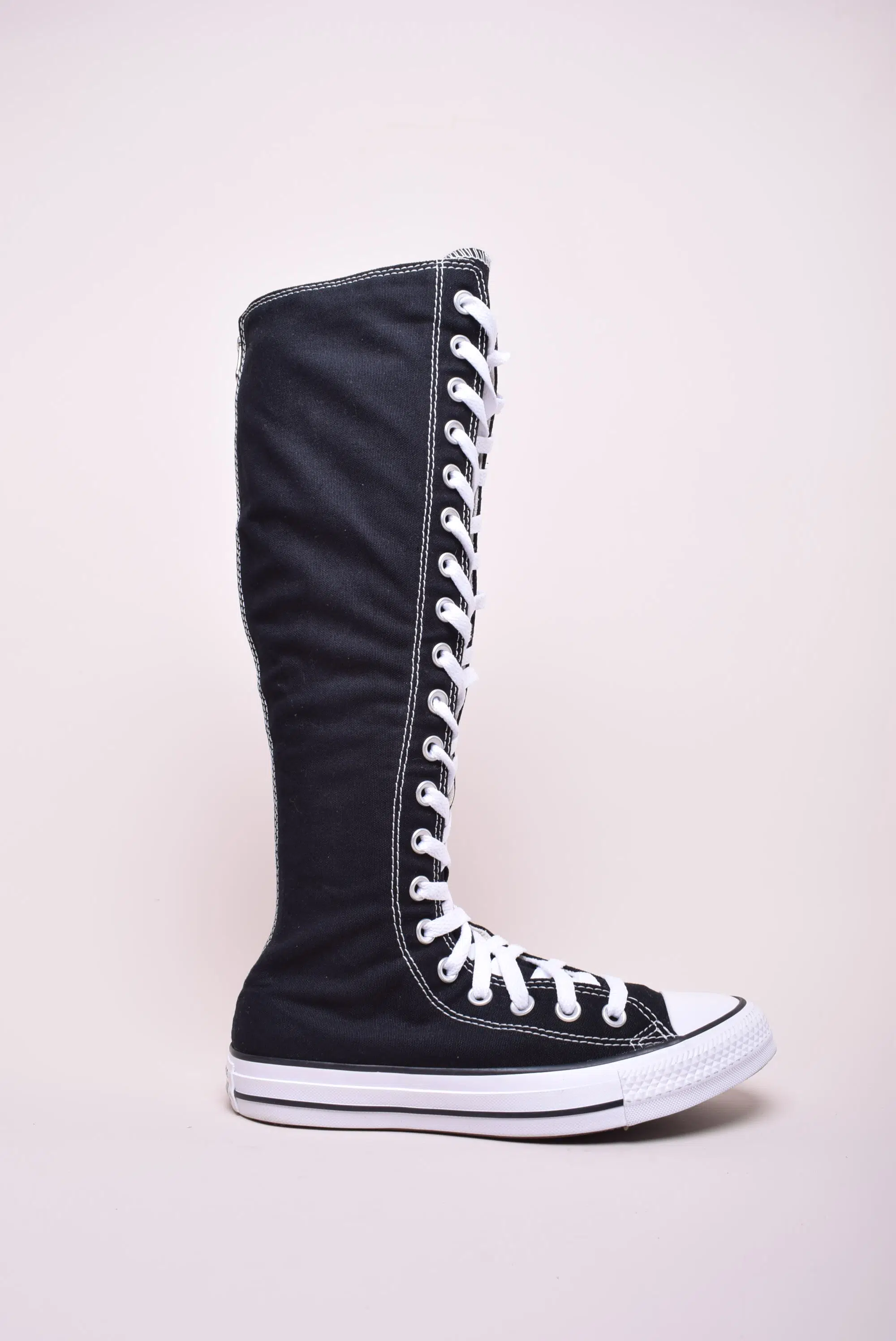 Tenisi inalti dama  [0]