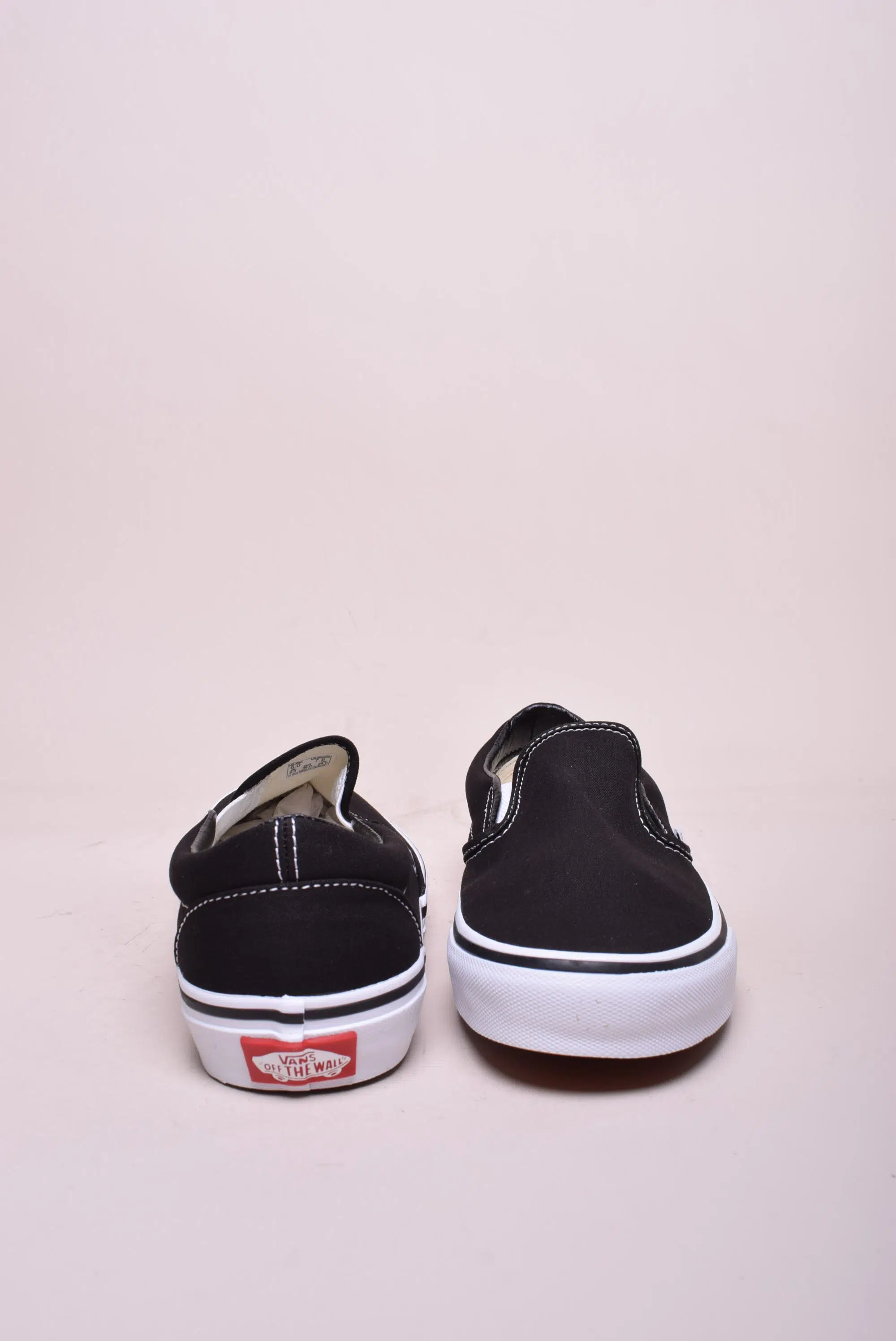 Tenisi unisex Classic Slip-On [2]