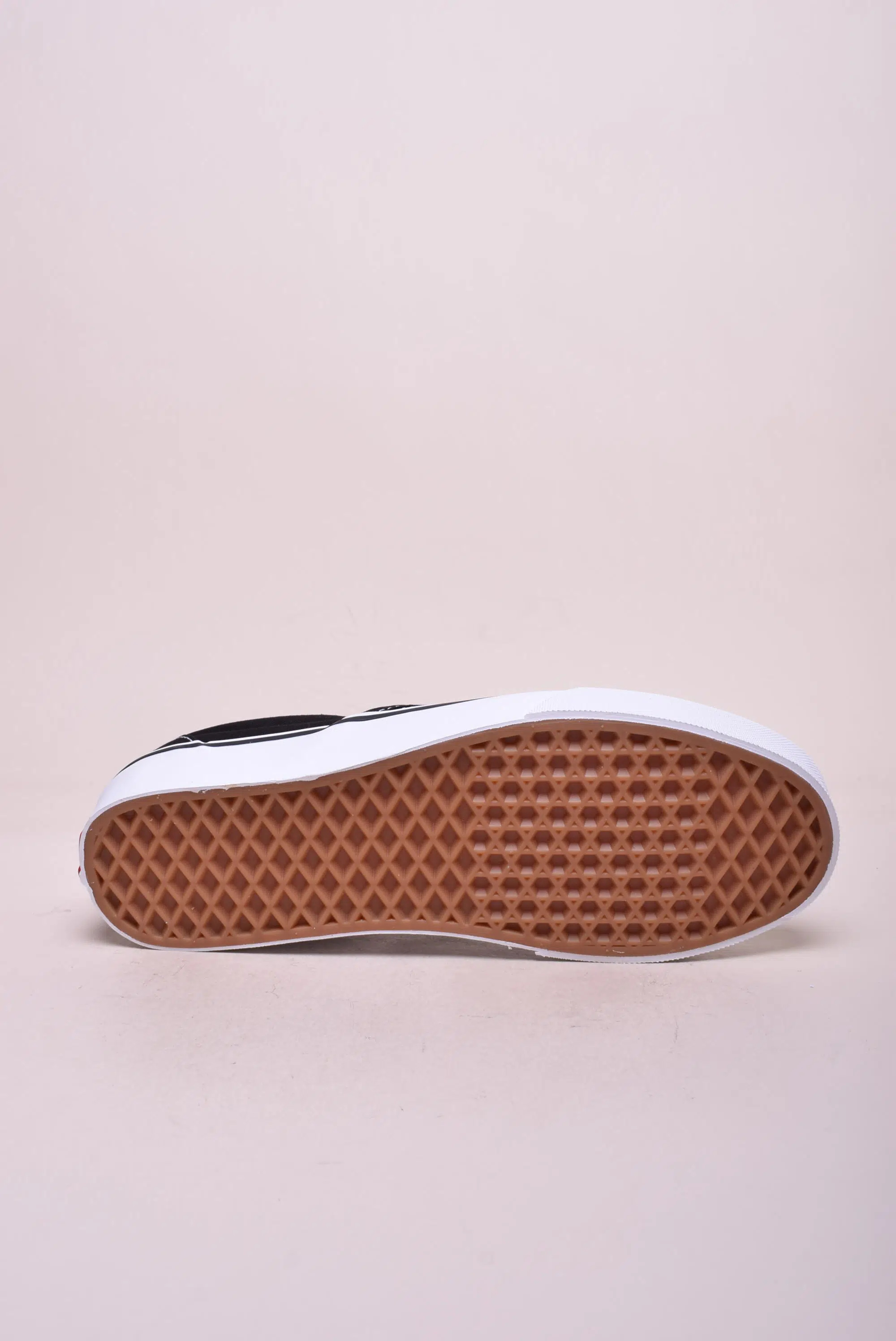 Tenisi unisex Classic Slip-On [1]