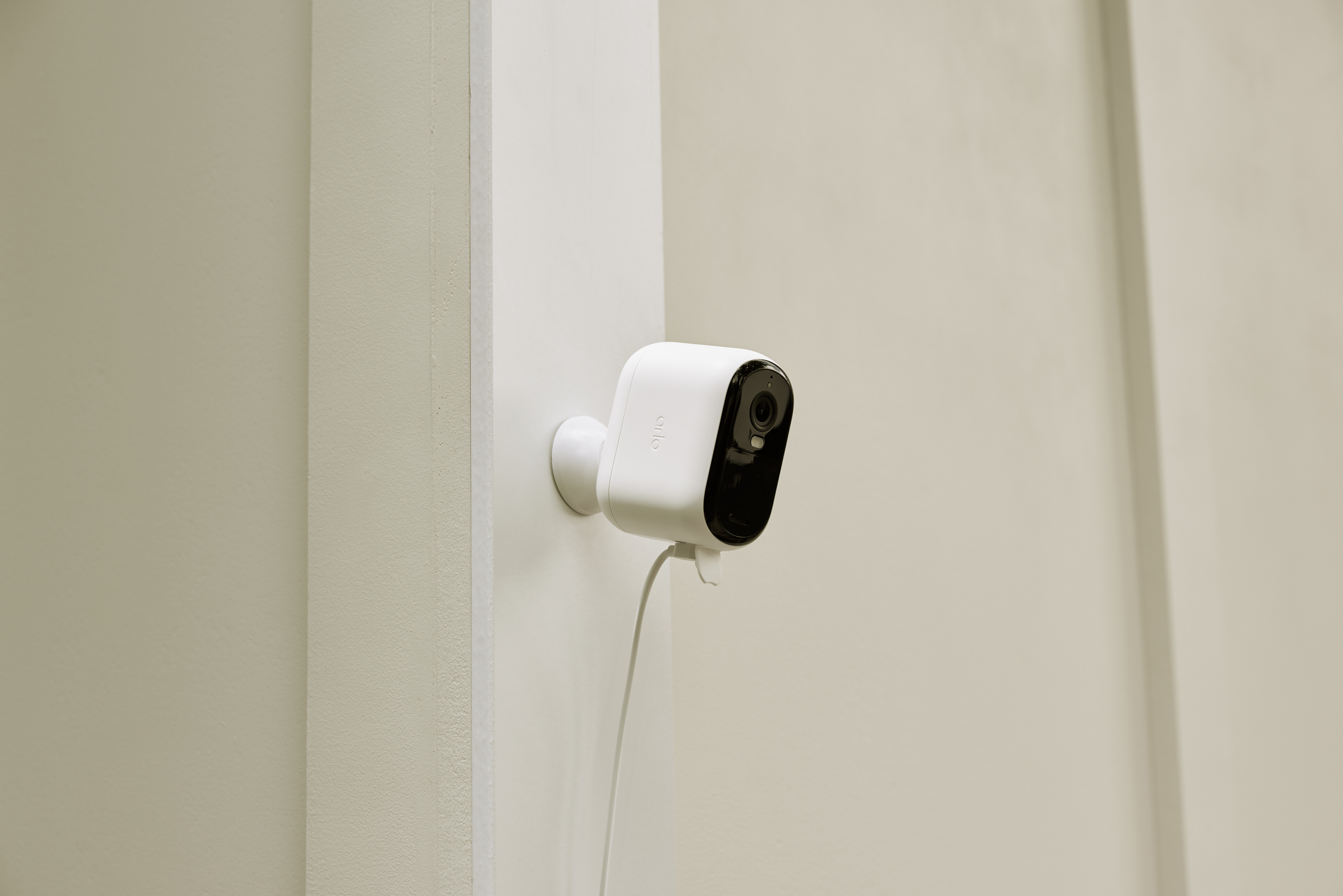 Arlo (acc.) Essential (Gen.2) Oudoor Charging Cable - accessory - White [2]
