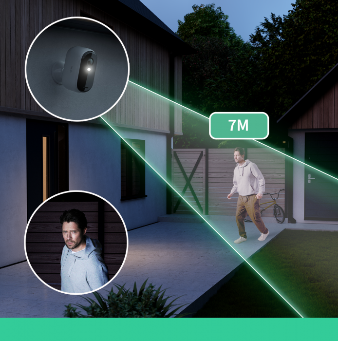Arlo Essential (Gen.2) Bundle 2K Outdoor Security Camera - 3 Camera Kit + 3 Essential Solar Panel Charger - White [2]