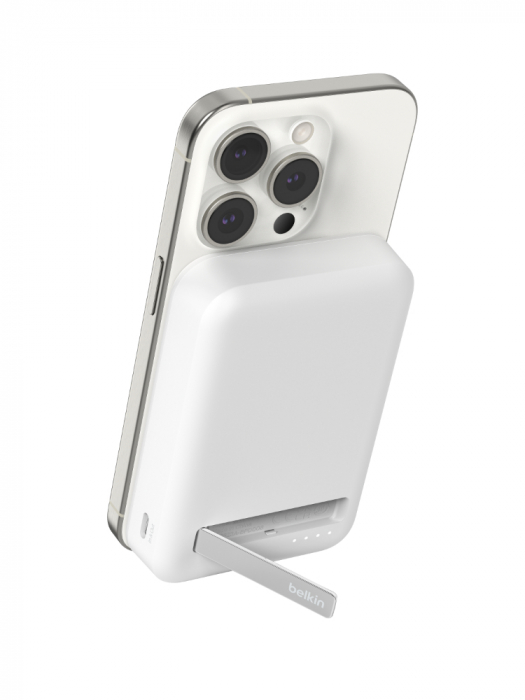 Belkin 10k Qi2 MagSafe Compatible Powerbank with kickstand - White [1]