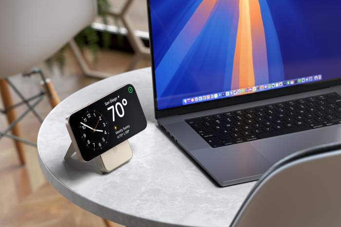 Satechi Qi2 10K Magnetic Power Bank with Stand - Sand [8]