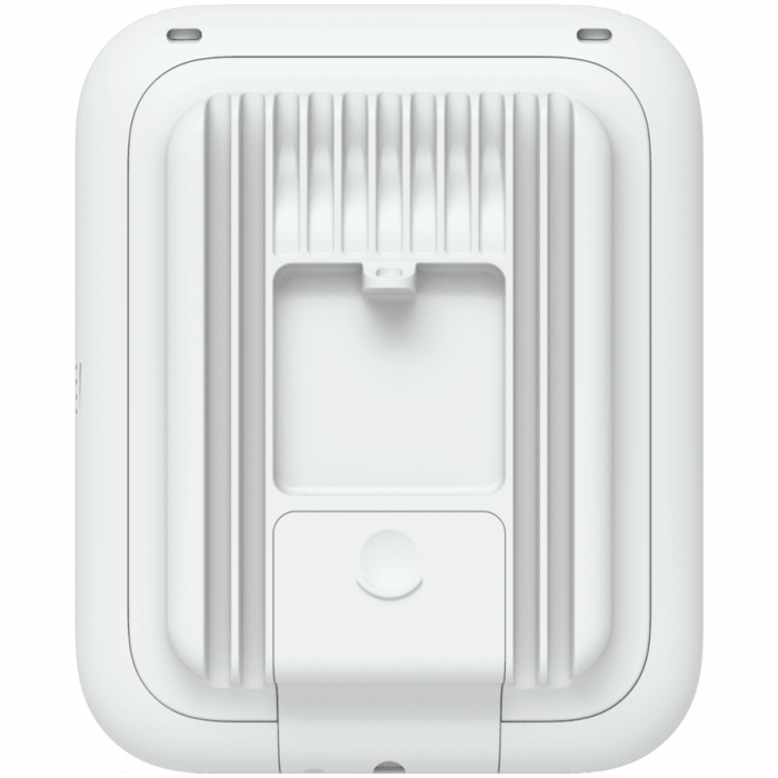 Ubiquiti U7-PRO-OUTDOOR WiFi 7, 6 spatial streams, 465 m2 open space coverage with the integrated directional super antenna, Powered using PoE+, 2.5 GbE uplink [5]