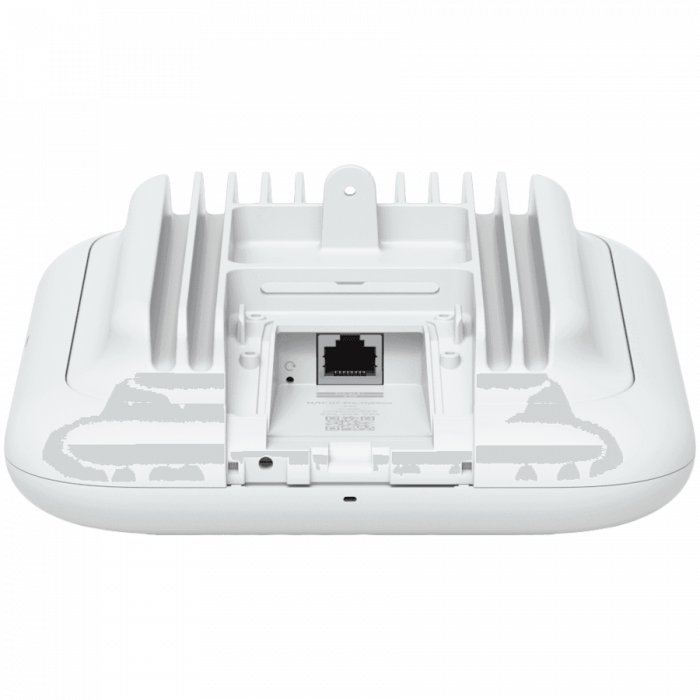 Ubiquiti U7-PRO-OUTDOOR WiFi 7, 6 spatial streams, 465 m2 open space coverage with the integrated directional super antenna, Powered using PoE+, 2.5 GbE uplink [7]