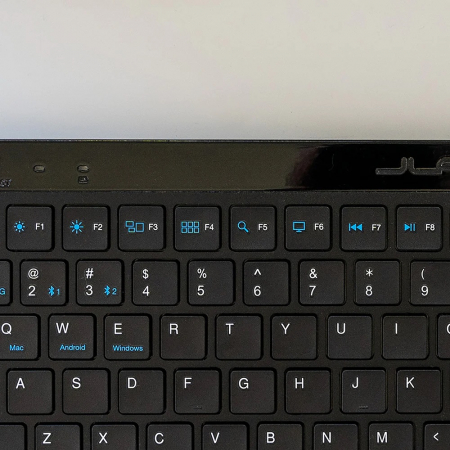 JLAB JBuds Keyboard US - Black [3]