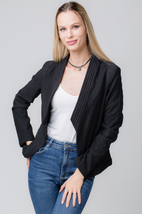 Blazer negru cu model embosat