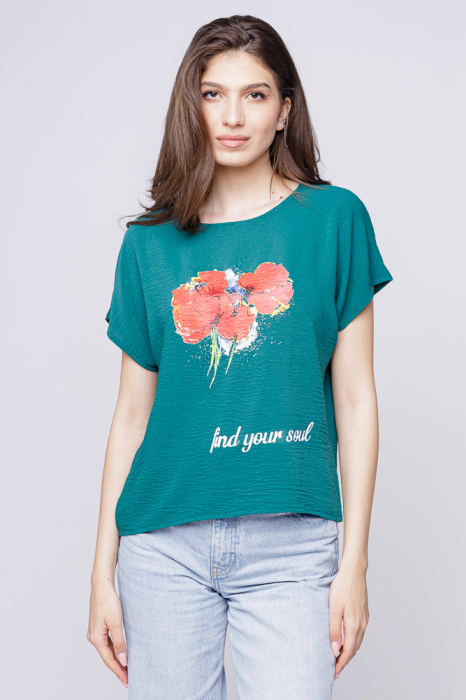 Bluza verde din vascoza cu imprimeu maci rosii picturali Find your soul - Cumpar-online.ro