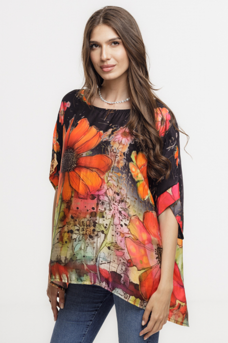 Bluza neagra maneca scurta din matase si vascoza, imprimeu cu flori multicolore