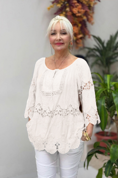 Bluza tip ie cu dantela si paiete fine incolore din matase si vascoza alba brodata