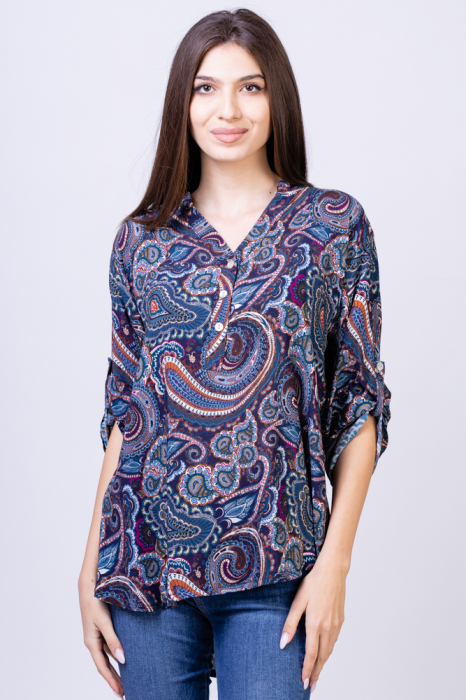 Bluza din vascoza cu imprimeu arabesque multicolor pe fond turcoaz