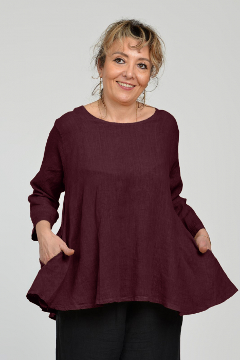 Bluza evazata cu clin la spate din in, visinie