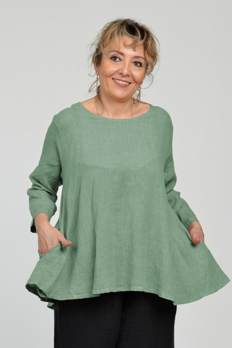 Bluza evazata cu clin la spate din in, verde menta