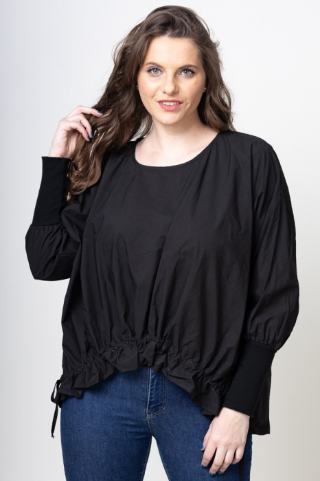 Bluza oversize din bumbac, mai scurta in fata, cu siret la baza, neagra