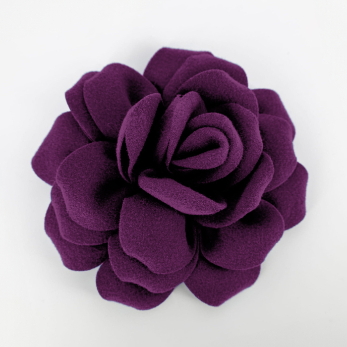 Brosa floare mov cu diametru de 20 cm din stofa, cu clips si ac