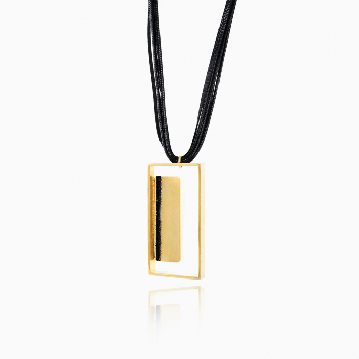 Colier lung Oriel cu pandat forma rectangulara si cristale negre, din alama placata cu aur de 24k