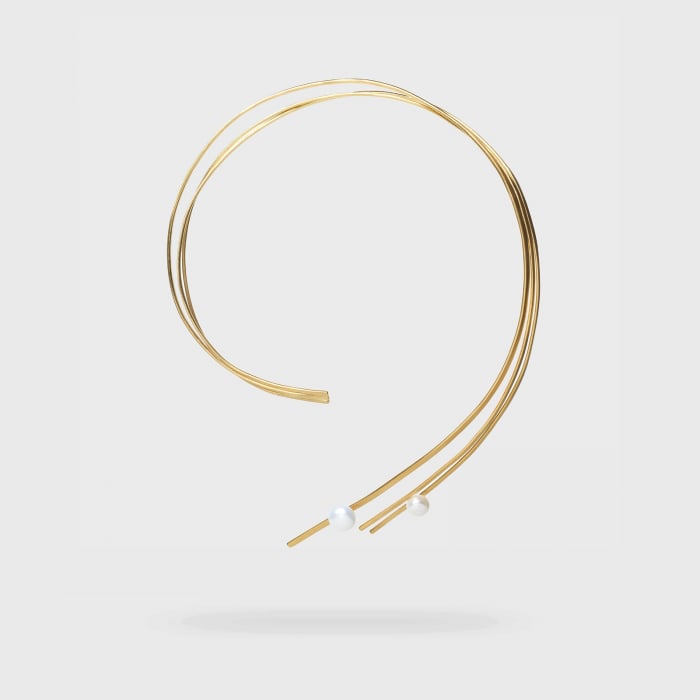 Colier triplu rigid Buttress cu perla, din alama placata cu aur de 24k