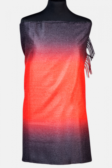 Esarfa cashmere degrade in nuante rosu