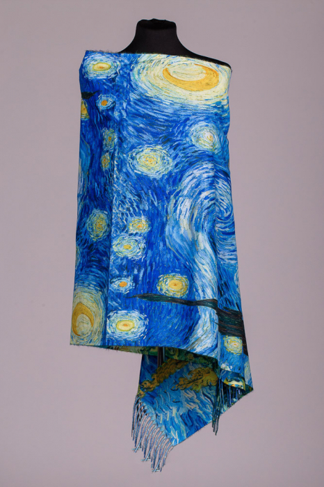 Esarfa subtire din bumbac cu o reproducere dupa pictura celebra a lui Van Gogh Noapte Instelata Accesorii imagine noua 2022