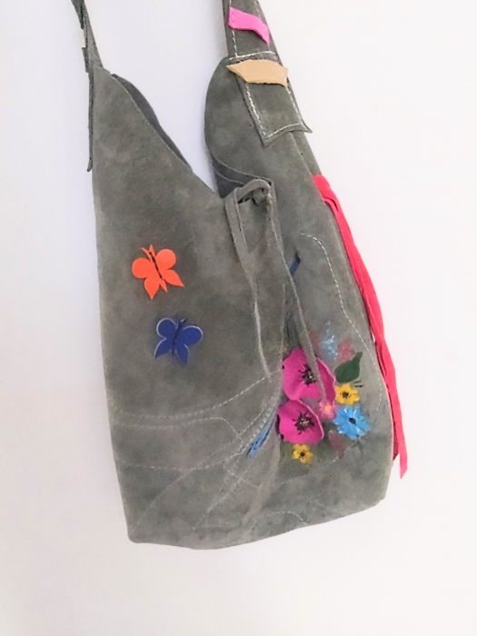 Geanta hobo handmade, din piele naturala,cu flori pictate ,unicat