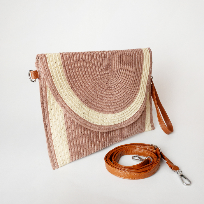 Geanta plic impletita crossbody, cu bareta de umar si de mana, roz prafuit cu bej