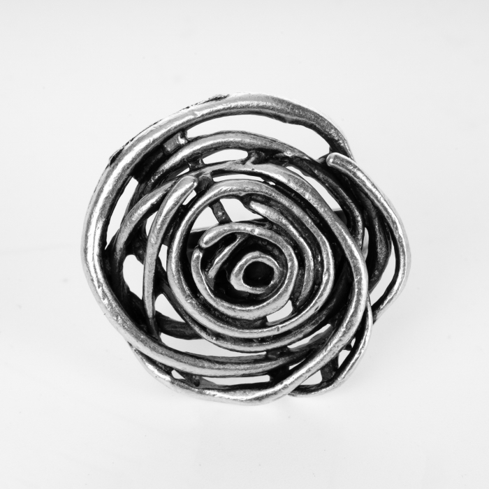 Inel reglabil din zamac cu forma de floare stilizata circulare [1]