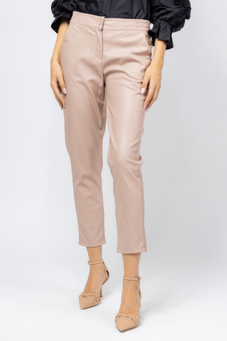 Pantaloni din piele ecologica bej