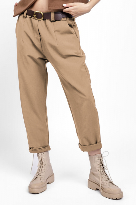 Pantaloni pana, casual, cu o curea fancy, camel