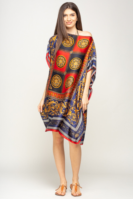 Rochie de plaja tip poncho din matase cu motive tip versace in chenar bleumarin si rosu