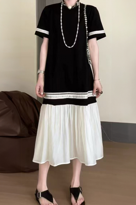 Rochie A-line din jerseu din bumbac cu volan din alt material, alb cu negru
