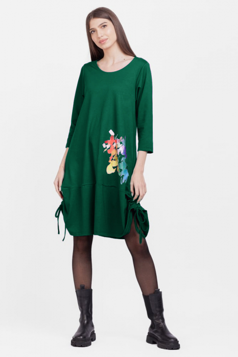 Rochie A line , din tricot, cu sireturi laterale, verde cu imprimeu flori stilizate