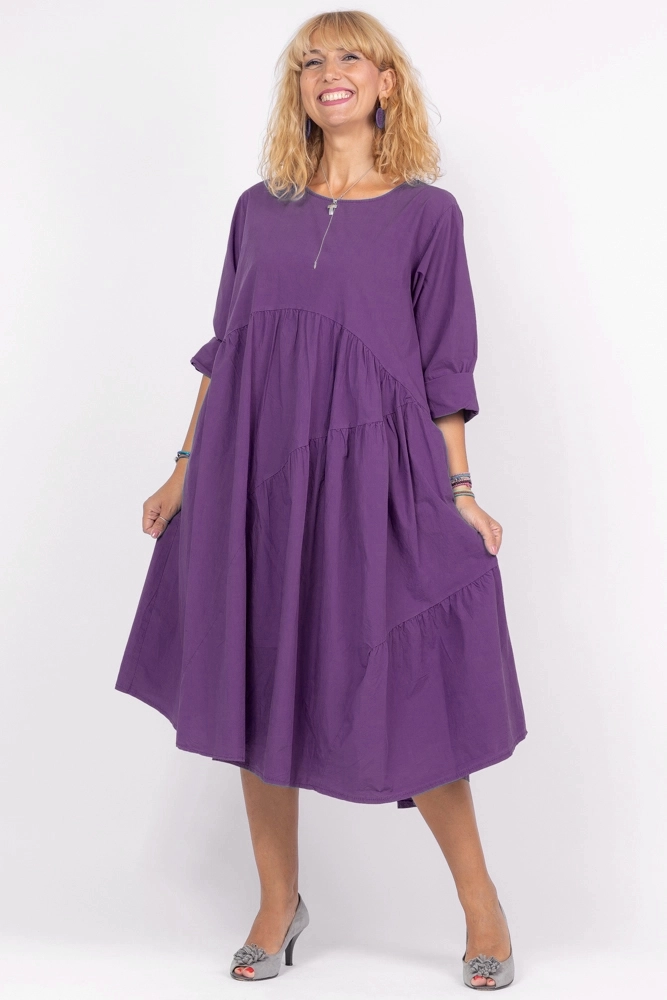 Rochie mov inchis oversize, cu trei volane asimetrice, din poplin satinat