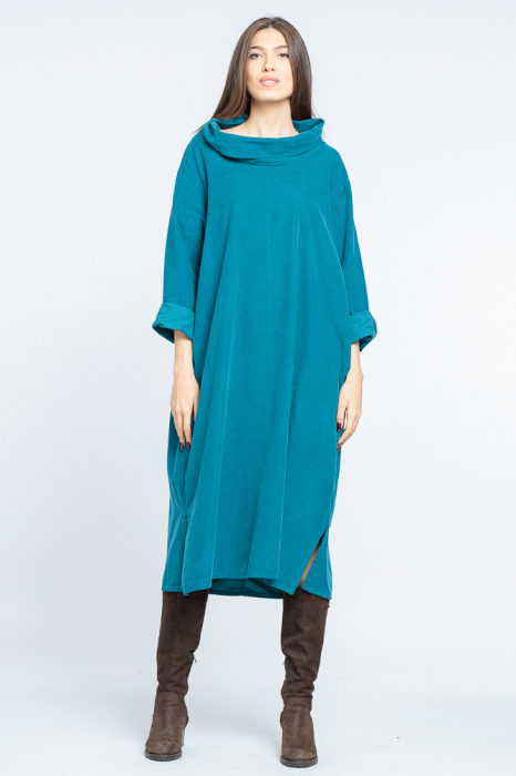 Rochie din catifea reiata turcoaz, masura mare, cu guler intors, inalt