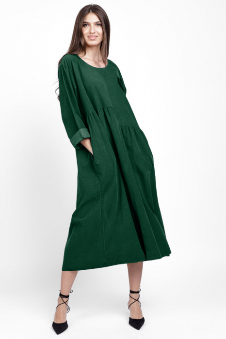 Rochie din catifea reiata, cu taieturi asimetrice si floare aplicata, verde inchis