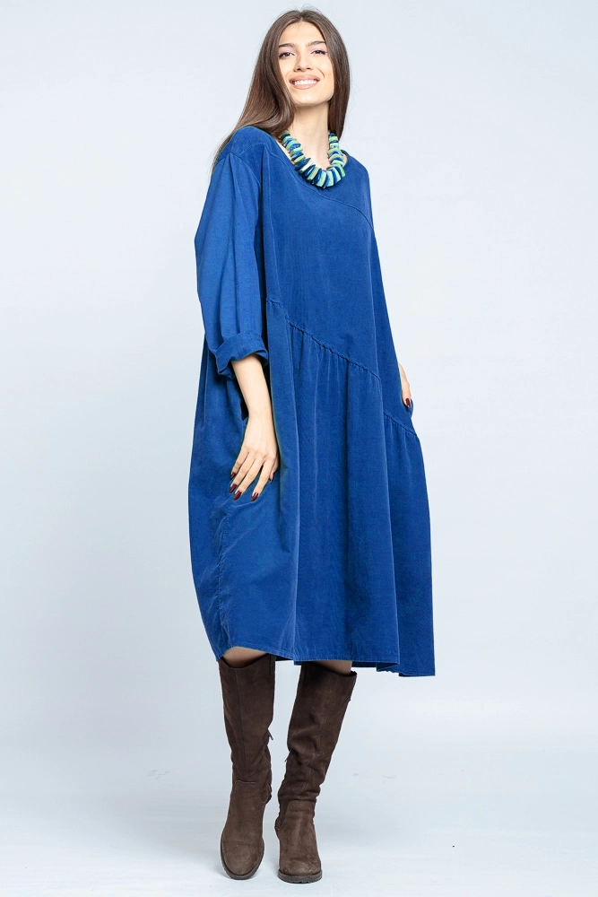 Rochie din catifea reiata albastru electric, oversize, cu un volan asimetric
