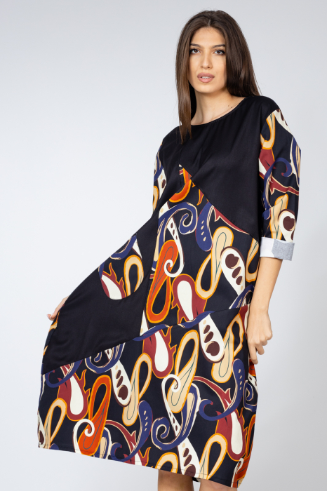 Rochie din poplin satinat cu imprimeu african abstract