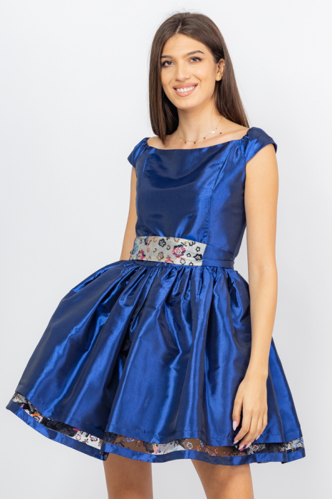 Rochie eleganta cu jupa din tull, din satin albastru metalizat si aplicatii decorative