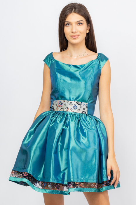 Rochie eleganta cu jupa din tull, din satin turcoaz metalizat si aplicatii decorative